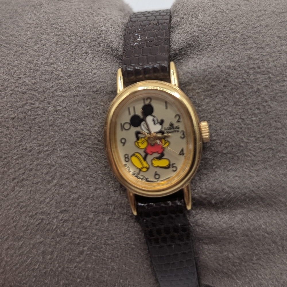 Vintage Lorus Petite Mickey Mouse Watch